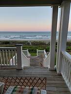 The Amadeus 5 Bedroom Home by RedAwning