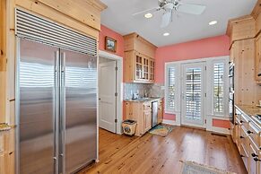 The Amadeus 5 Bedroom Home by RedAwning