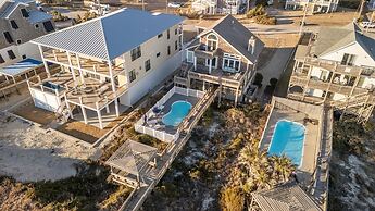 Seabiscuit 5 Bedroom Home by RedAwning