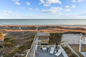 Seabiscuit 5 Bedroom Home by RedAwning