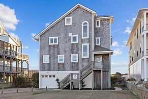 Seabiscuit 5 Bedroom Home by RedAwning