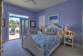 Nash Cottage 6 Bedroom Home by RedAwning