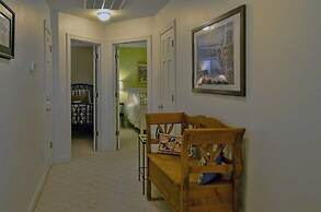 Nash Cottage 6 Bedroom Home by RedAwning