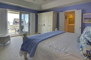 Nash Cottage 6 Bedroom Home by RedAwning