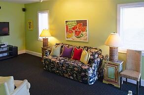 Nash Cottage 6 Bedroom Home by RedAwning