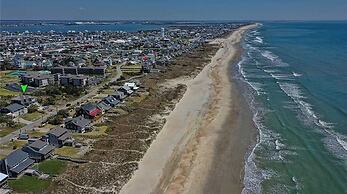 Nash Cottage 6 Bedroom Home by RedAwning