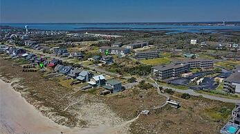 Nash Cottage 6 Bedroom Home by RedAwning