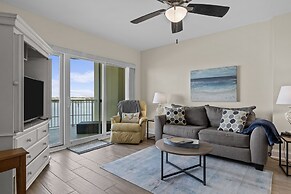 Yacht Club Dream 3 Bedroom Condo by Redawning