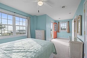 Gotta Getaway 3 Bedroom Home by Redawning