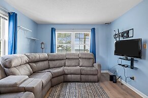 Gotta Getaway 3 Bedroom Home by Redawning