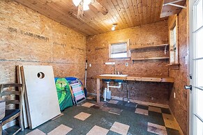 Otter Banks Retreat 3 Bedroom Home by RedAwning