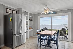 Harolds House 4 Bedroom Home by RedAwning