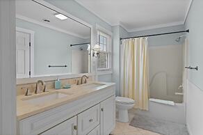 Harolds House 4 Bedroom Home by RedAwning