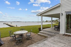 Harolds House 4 Bedroom Home by RedAwning