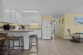 Boardwalk Shores C 3 Bedroom Duplex by RedAwning