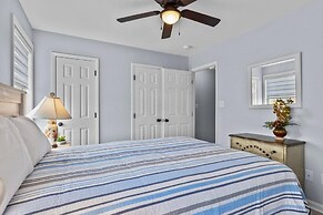 Anchors Away Unit 4 2 Bedroom Duplex by RedAwning