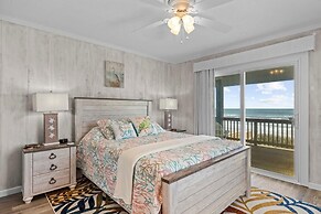 The Beachcomber 5 Bedroom Home by RedAwning