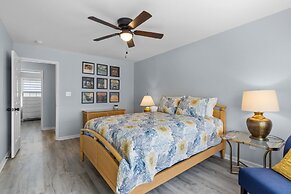 Anchors Away Unit 1 2 Bedroom Duplex by RedAwning