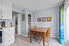 Anchors Away Unit 1 2 Bedroom Duplex by RedAwning