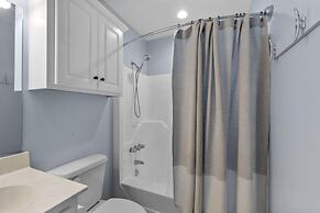 Anchors Away Unit 1 2 Bedroom Duplex by RedAwning