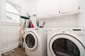 Inhale, Exhale 6 Bedroom Home by Redawning