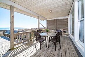 Inhale, Exhale 6 Bedroom Home by Redawning