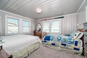 Inhale, Exhale 6 Bedroom Home by Redawning