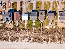 Inhale, Exhale 6 Bedroom Home by Redawning