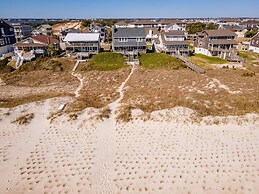 Inhale, Exhale 6 Bedroom Home by Redawning