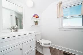 Inhale, Exhale 6 Bedroom Home by Redawning