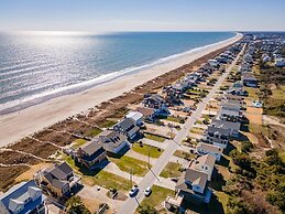 Inhale, Exhale 6 Bedroom Home by Redawning