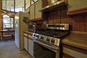 Core Sound Lodge 3 Bedroom Home by RedAwning