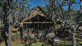 Core Sound Lodge 3 Bedroom Home by RedAwning