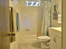 Core Sound Lodge 3 Bedroom Home by RedAwning