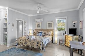 Bridgeview On Broad 1 Bedroom Home by RedAwning