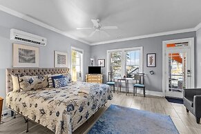 Bridgeview On Broad 1 Bedroom Home by RedAwning