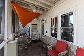 Bridgeview On Broad 1 Bedroom Home by RedAwning