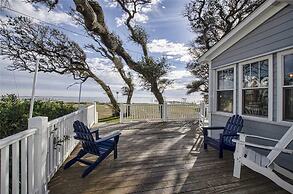 Whispering Oaks 3 Bedroom Home by RedAwning