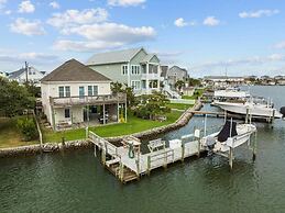 One More Drift 4 Bedroom Home by RedAwning