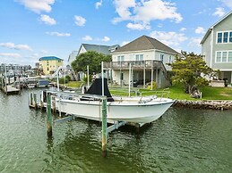 One More Drift 4 Bedroom Home by RedAwning