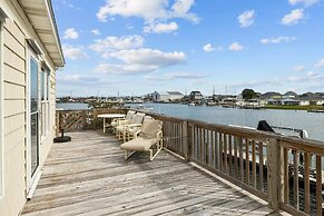 One More Drift 4 Bedroom Home by RedAwning