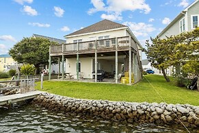 One More Drift 4 Bedroom Home by RedAwning