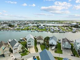 One More Drift 4 Bedroom Home by RedAwning