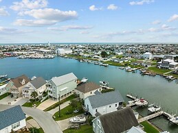 One More Drift 4 Bedroom Home by RedAwning