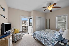 One More Drift 4 Bedroom Home by RedAwning