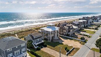 Perkins Cottage 5 Bedroom Home by RedAwning