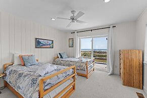 Perkins Cottage 5 Bedroom Home by RedAwning