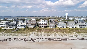 Perkins Cottage 5 Bedroom Home by RedAwning