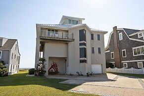 Perkins Cottage 5 Bedroom Home by RedAwning