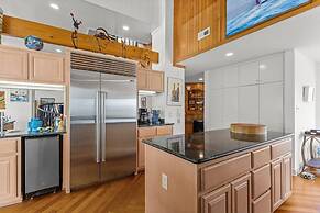 Perkins Cottage 5 Bedroom Home by RedAwning